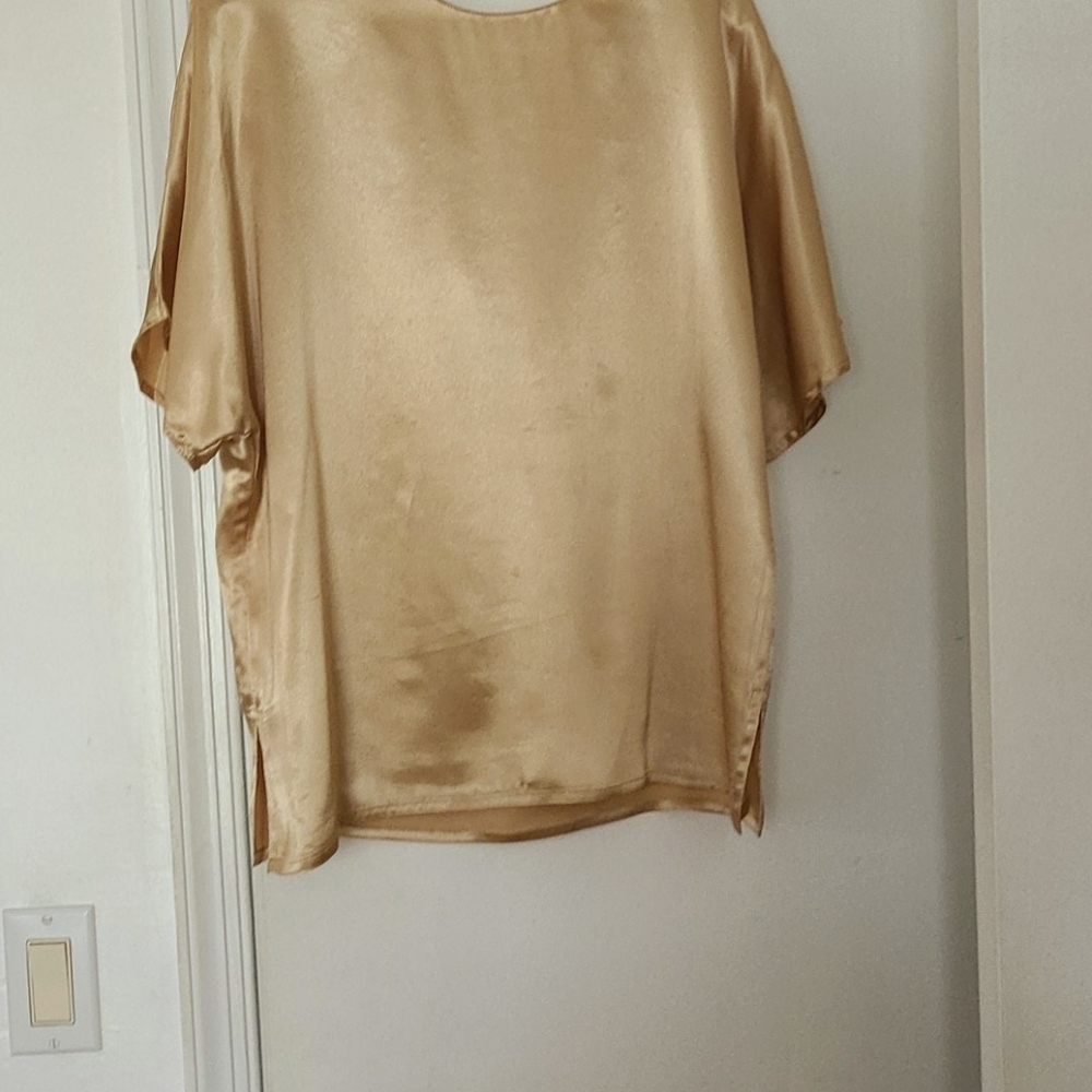 Top - Picture 1 of 1